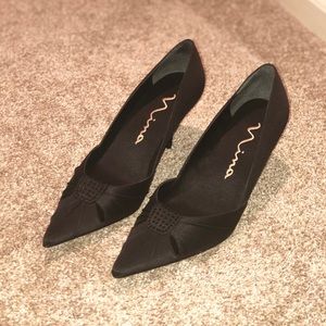 Cute and classy black heels!